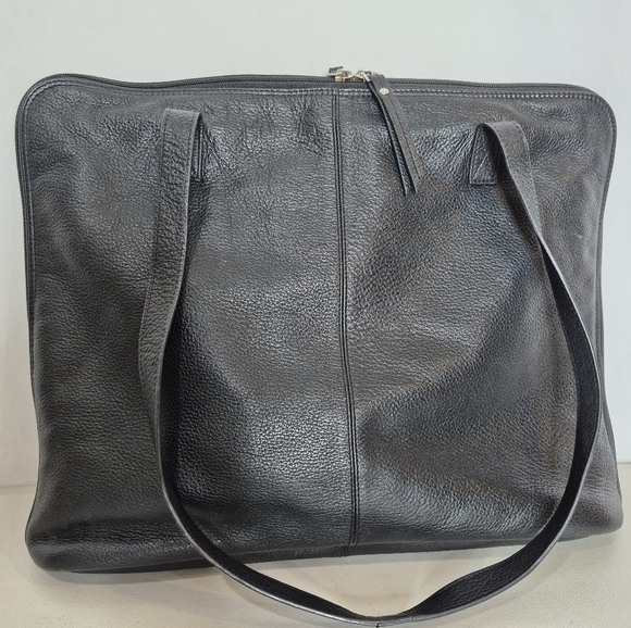 Latico Black Leather Laptop Bag - Picture 3 of 16